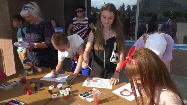 В Камышине состоялась праздничная акция ко дню Флага