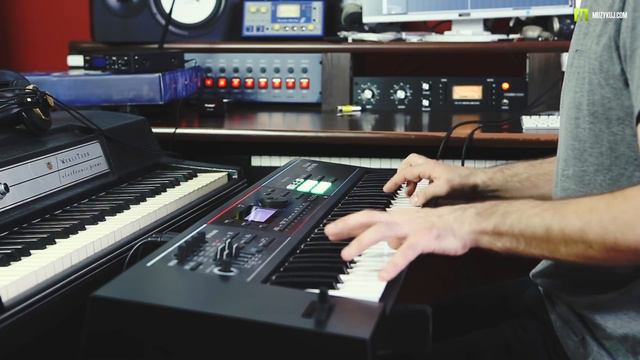 Roland Juno DS 61 DS 88, new USER sample OS. 2.0.0 смотреть онлайн