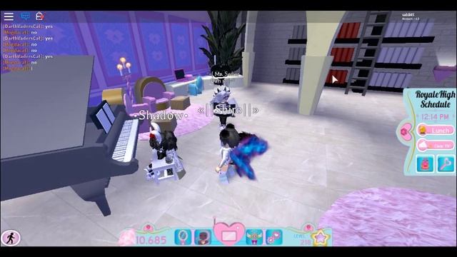 SHE PLAYED GRAVITY FALLS AT A PIANO ! (roblox royale high) смотреть онлайн