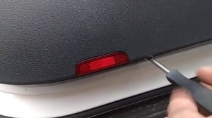 Volkswagen TIGUAN 2008г.в.фольксваген тигуан,разбираем переднюю дверь,снять катру двери,и стекло