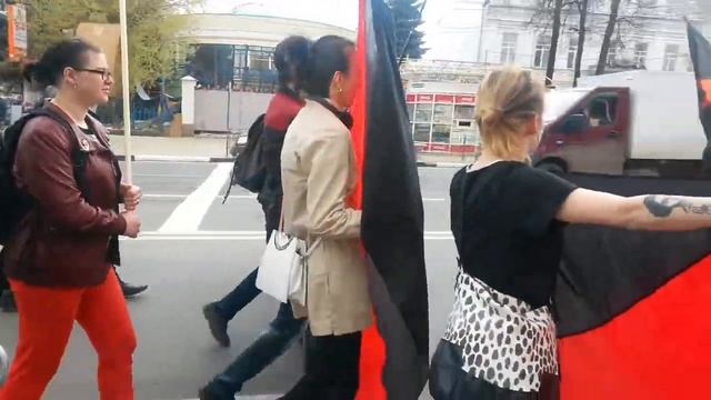 20160501 093851 2016.05.01 - Иваново - 1 Мая - Праздник - Колонна КПРФ смотреть онлайн