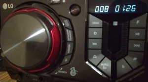 Обзор музыкального центра LG CJ45