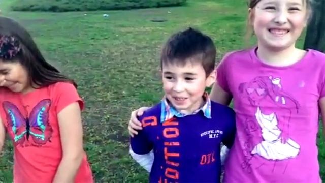 Внуки говорят о своих бабушках на День Матери 2016 смотреть онлайн