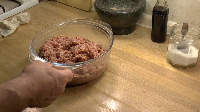 Вкусные и сочные домашние говяжьи котлеты | Просто, очень вкусно! смотреть онлайн