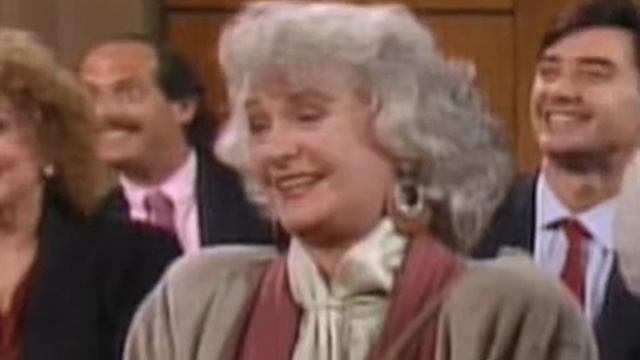 Golden Girls Trance Mix (Murder Mystery Weekend" смотреть онлайн