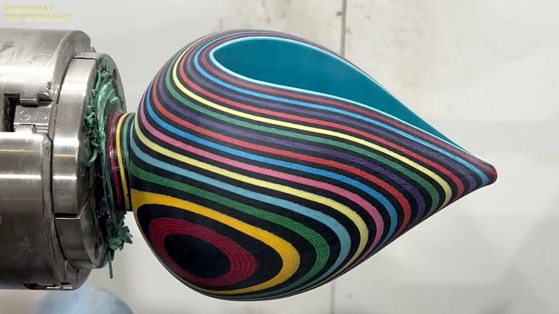 Токарный станок на совершенно новом уровне. Потрясающее изделие сделанное на токарном станке ▶1. смотреть онлайн