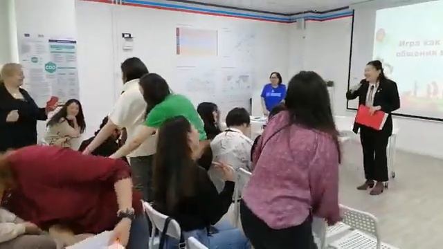 Отрывок из лекции "Игра как форма общения в семье" смотреть онлайн