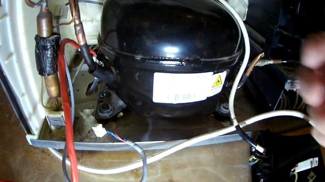 Холодильник Либхер не включается компрессор. Диагностика. смотреть онлайн