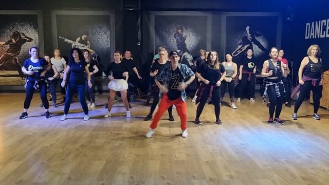 Blanka - Solo | Zumba®Fitness | Paweł Paczyński смотреть онлайн