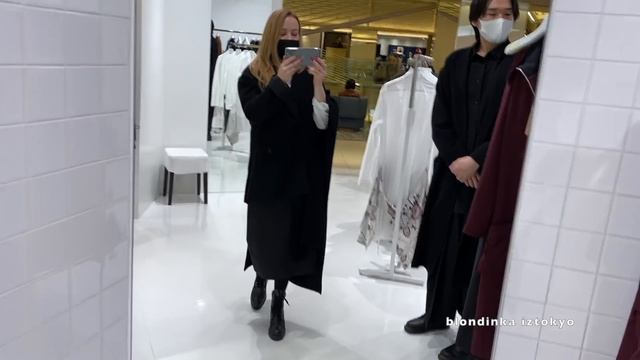 ? ? ?ШОПИНГ в ТОКИО * Примерка одежды* Модные Луки ? смотреть онлайн