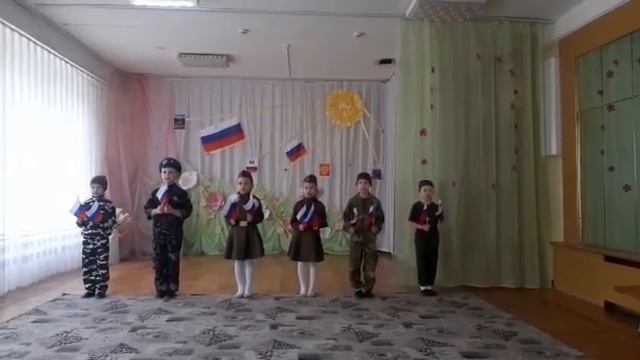 Вокальный ансамбль "Хрустальный голосок", патриотическая песня "Будущий солдат" смотреть онлайн