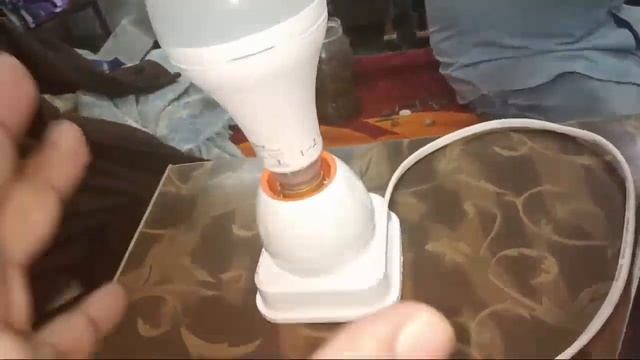 Halonix 9W Inverter Bulb : Feature and Quick Review (Hindi) (Live Video) смотреть онлайн