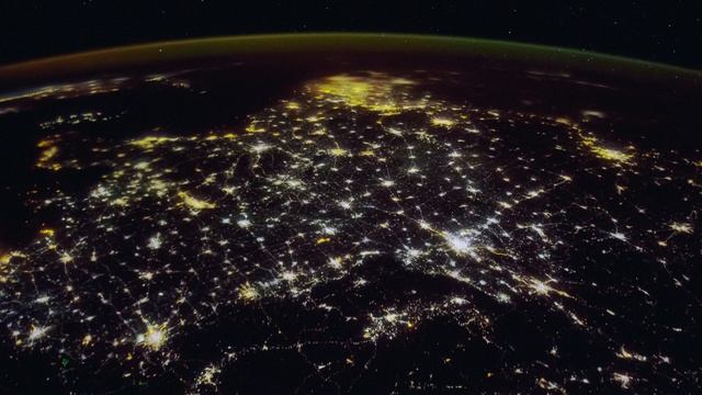 Comp_GMT329_113NC_396B_1105_CHINA_v04_SDR_FINAL_20180706_F900F2700_SDR_2K_AVC