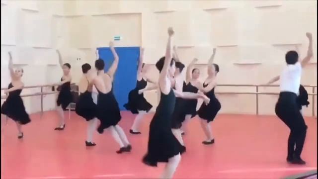 Этюд на движение «Атшабыс», открытый урок профессора Кульбековой А.К. смотреть онлайн