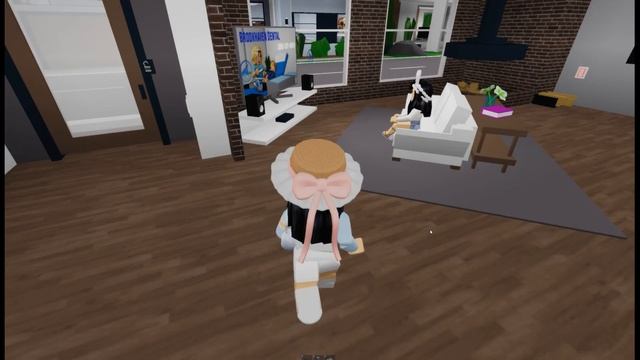 (история девочки готовят кексы) Брукхевен роблокс?? смотреть онлайн