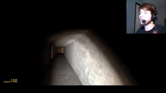 SHADOWS AND BATHROOMS (Garry's Mod Essence Horror Map) смотреть онлайн