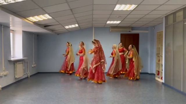Prem ratan dhan payo by Indian Dance Studio "Savitri" /Svetlana Tsydenova смотреть онлайн