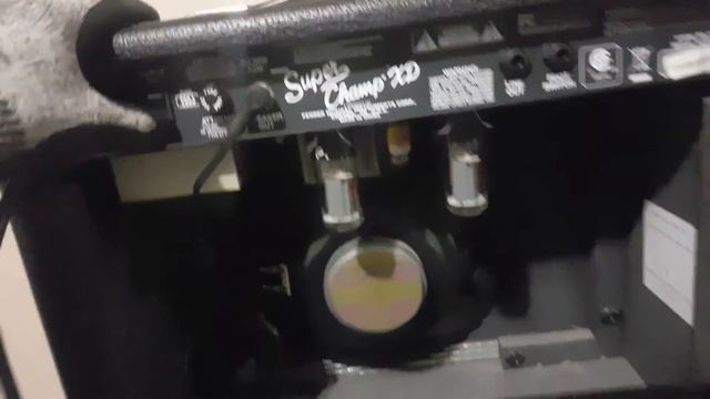 Fender Super Champ XD (Cambio de Bulbos) смотреть онлайн