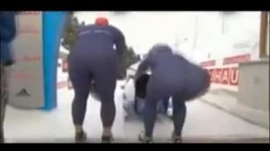 бобслей смотреть всем порвала штаны))))