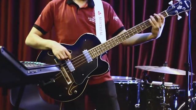 Ibanez AFB-200 Bass | Montreal Music Shop