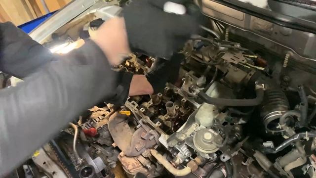 NISSAN WINGROAD замена прокладки ГБЦ, Печка дует холодным смотреть онлайн