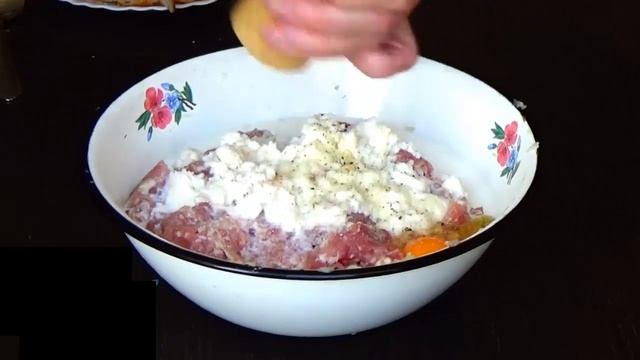 Котлеты с яйцом. Мясные Зразы с Яйцом. Котлеты с Начинкой. Мясные зразы с начинкой. Котлеты Домашни смотреть онлайн