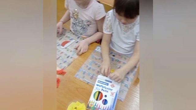 Дополнительная образовательная программа "Цветные ладошки" в старшей группе 12 смотреть онлайн