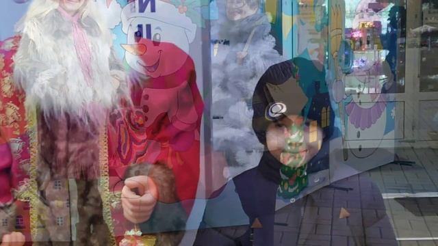 "С Новым годом!" Автор, исполнитель и видеомонтаж Светлана Коробова смотреть онлайн