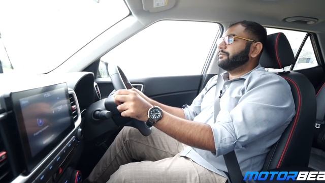 Hyundai Venue iMT Review - Clutch-less Manual Is Good? | MotorBeam смотреть онлайн