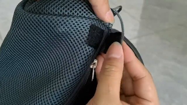 Сумка переноска для собак мелких пород и для кошек Слинг на плече.