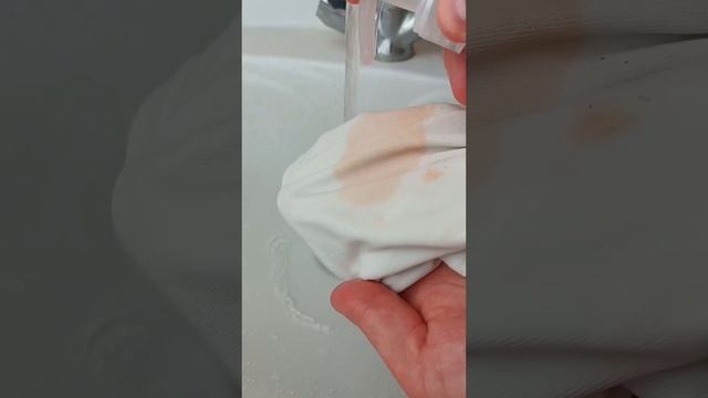 Как избавиться от кетчупа на одежде. Полезные советы