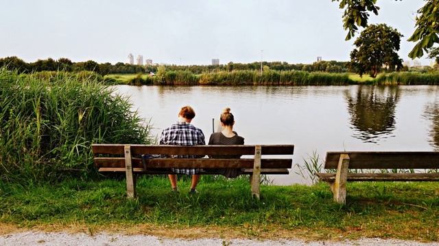 Она подумала, что дочь помыкает своим папой. Но ответ мужчины она никогда не забудет! смотреть онлайн