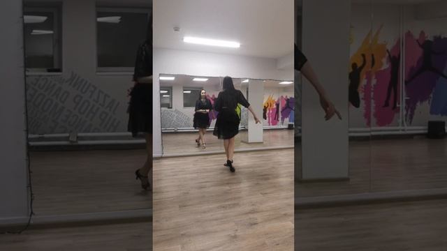 9) Все виды шассе в Чачача смотреть онлайн