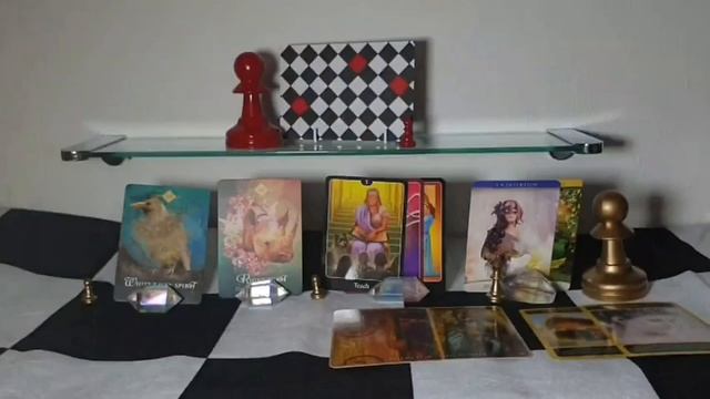 What's the Next Move? Chess theme pick a pile / pawn  tarot / oracle reading смотреть онлайн