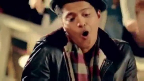 Bruno Mars Talking To The Moon (Official Video)
