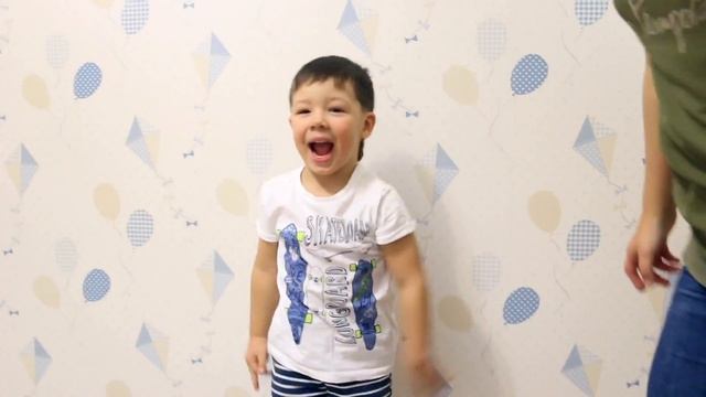 ♡СЫН ДЕЛАЕТ МАМЕ МАКИЯЖ♡ Маленький визажист♡ смотреть онлайн