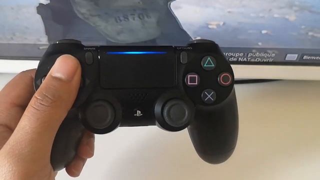 Comment régler le bug de joystick sur PS4 la caméra qui bouge toute seul смотреть онлайн