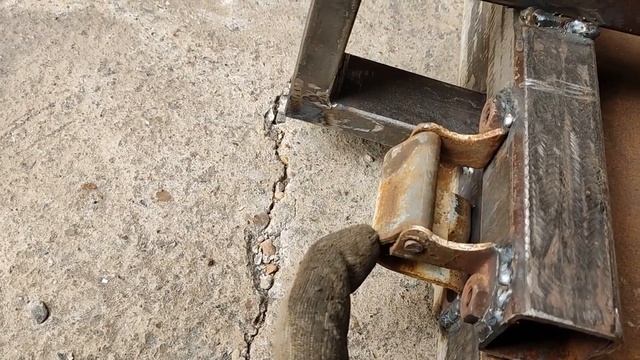 Отрезной станок из болгарки без токарных работ смотреть онлайн