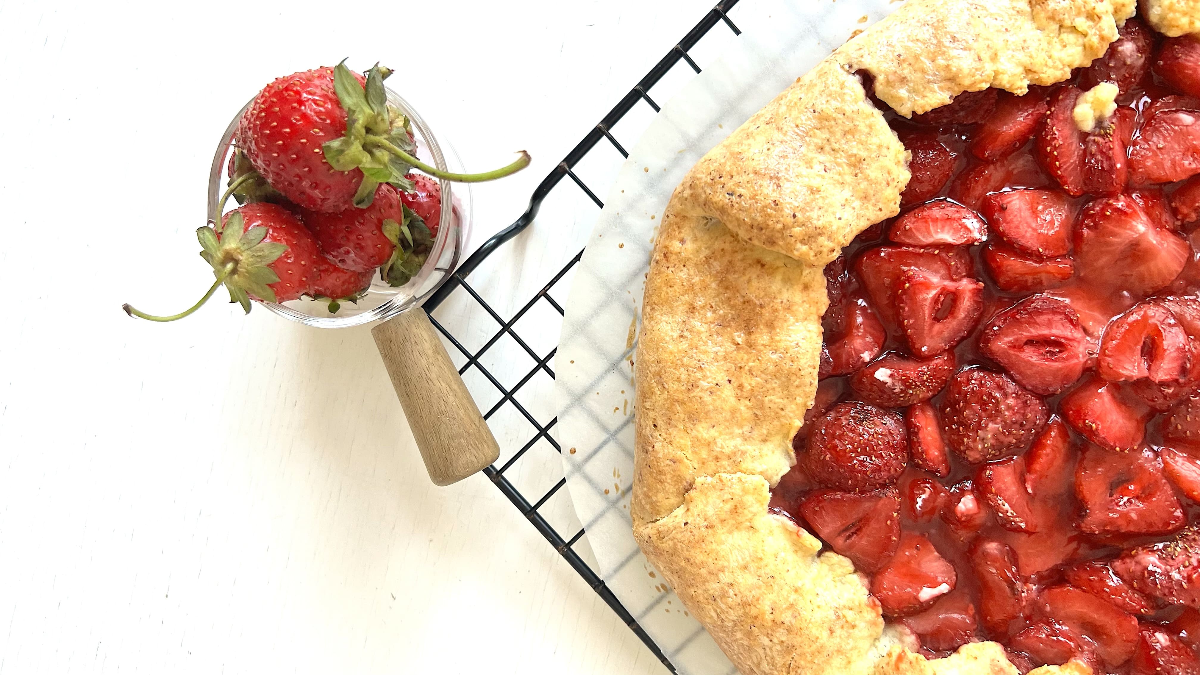 ГАЛЕТА С КЛУБНИКОЙ! Простой и быстрый рецепт! смотреть онлайн