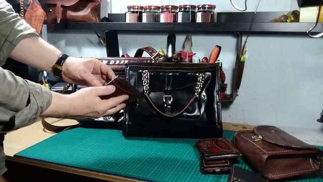 Последние мои работы с кожей.Сам крою, сам крашу, сам шью. смотреть онлайн