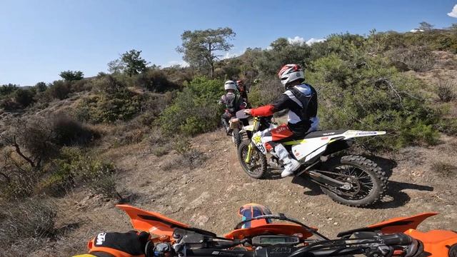 KTM offroad rides / КТМ покатушки по пересеченной местности GX010299 смотреть онлайн