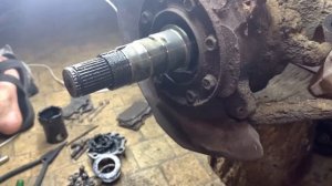 Toyota Land Cruiser 80-105. Замена  передних тормозных дисков