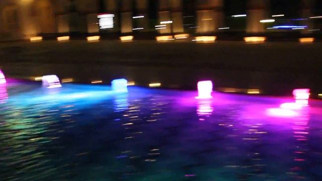 Dessole Pyramisa Sahl Hasheesh. Прогулка по набережной Sahl Hasheesh вдоль аллеи цветных фонтанов. смотреть онлайн