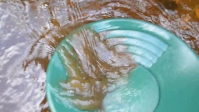 Промывка золота лотком смотреть онлайн