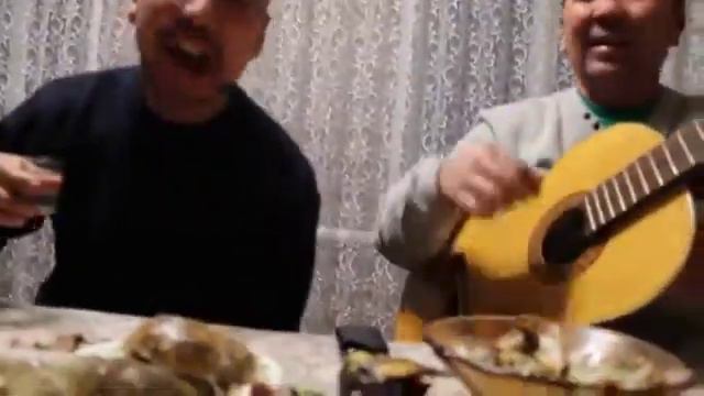 Песня под гитару Баскунчак смотреть онлайн