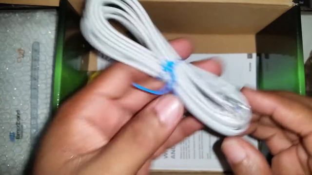 D-Link Wireless N300 ADSL2+ modem router DSL-2750U Unboxing смотреть онлайн