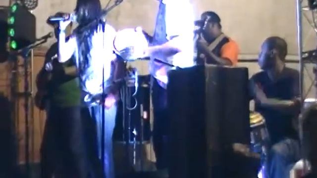 FORRÓZINHO E CAPOEIRA CARICA SENSAÇÃO CAR SHOW LAVA RÁPIDO смотреть онлайн
