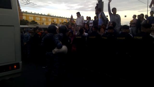 Манежная площадь. Вид от гостиницы Националь. 2013 07 18 20 25 42 смотреть онлайн