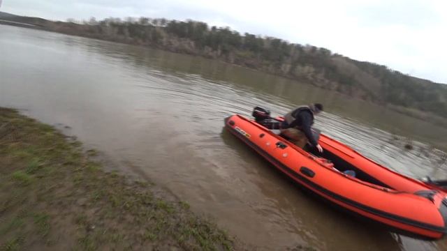 На  Соларах  по первой воде.