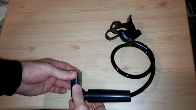 Длинный держатель телефона с настольным креплением от компании ROCK смотреть онлайн